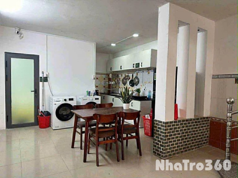 Phòng trời sinh viên