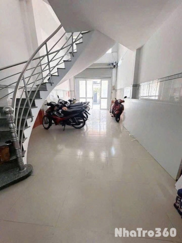 Phòng trời sinh viên