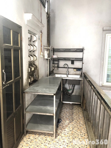 Cho thuê cả tầng 3 khép kín