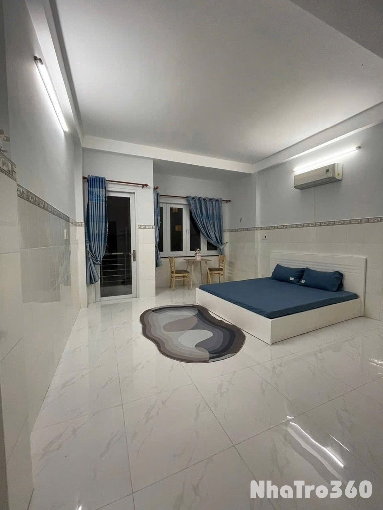 CĂN HỘ BAN CÔNG NGAY LÝ THƯỜNG KIỆT TÂN BÌNH