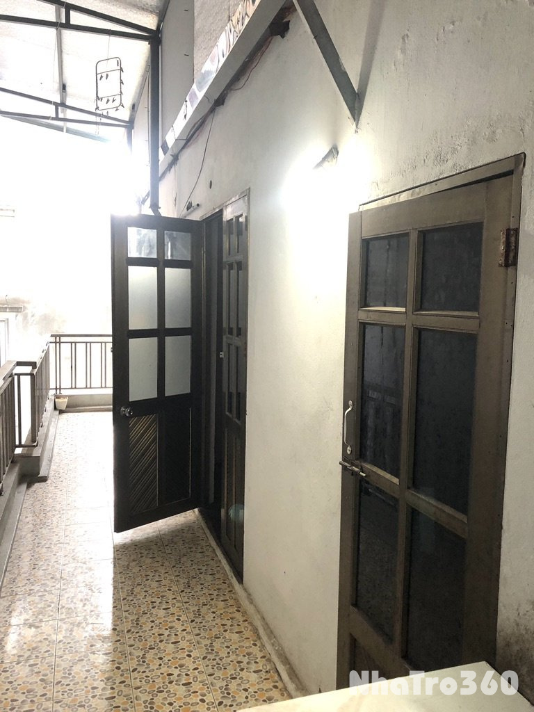 Cho thuê cả tầng 3 khép kín