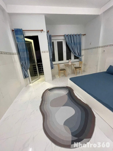 CĂN HỘ BAN CÔNG NGAY LÝ THƯỜNG KIỆT TÂN BÌNH