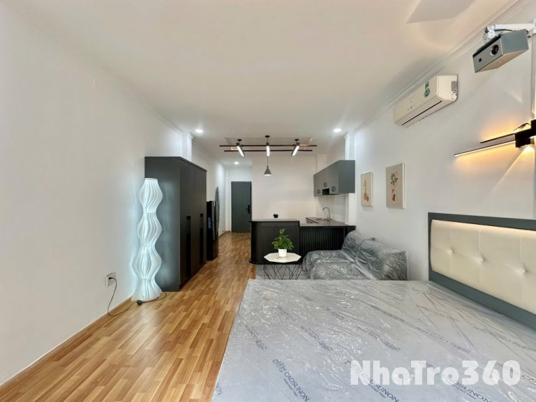 PHÒNG BAN CÔNG 40M2 QUẬN 3 GẦN CV TAO ĐÀN