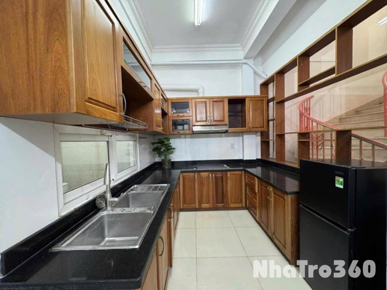 2 Phòng Ngủ ngay ngã tư hàng xanh