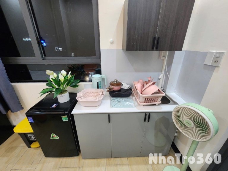 Phòng đơn có bếp full nội thất gần cầu Cái Khế