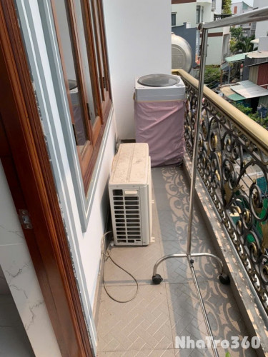 Cho thuê căn hộ ban công, Q8, Đường Dương Bá Trạc, gần cầu Nguyễn Văn Cừ, cầu Chữ Y, Công Viên Dạ Nam