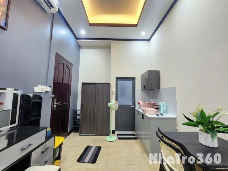 Phòng đơn có bếp full nội thất gần cầu Cái Khế