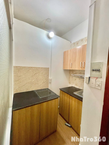 Cho thuê căn hộ tách bếp, Q4, Đường Tôn Thất Thuyết, gần ĐH Luật, ĐH Nguyễn Tất Thành, chợ Xóm Chiếu