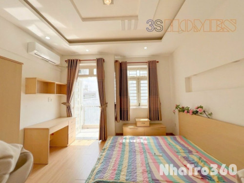 PHÒNG ĐẸP CÓ BAN CÔNG NỘI THẤT NHƯ HÌNH