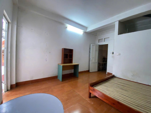 Cho Thuê phòng cực đẹp ban công thoáng ô tô đỗ tại Ngõ 116 Miếu Đầm, Mễ Trì