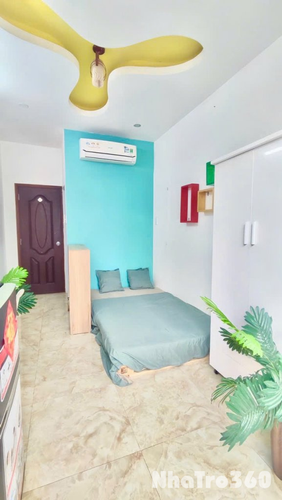 Cho thuê căn hộ ban công, Q4, Đường Đoàn Văn Bơ, gần ĐH Nguyễn Tất Thành, ĐH Luật, Chợ Xóm Chiếu