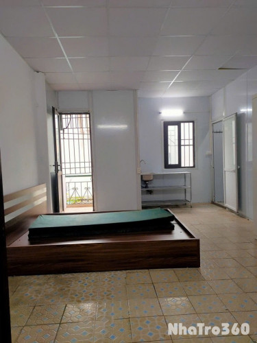 Cho thuê phòng ở tầng 1 khép kín