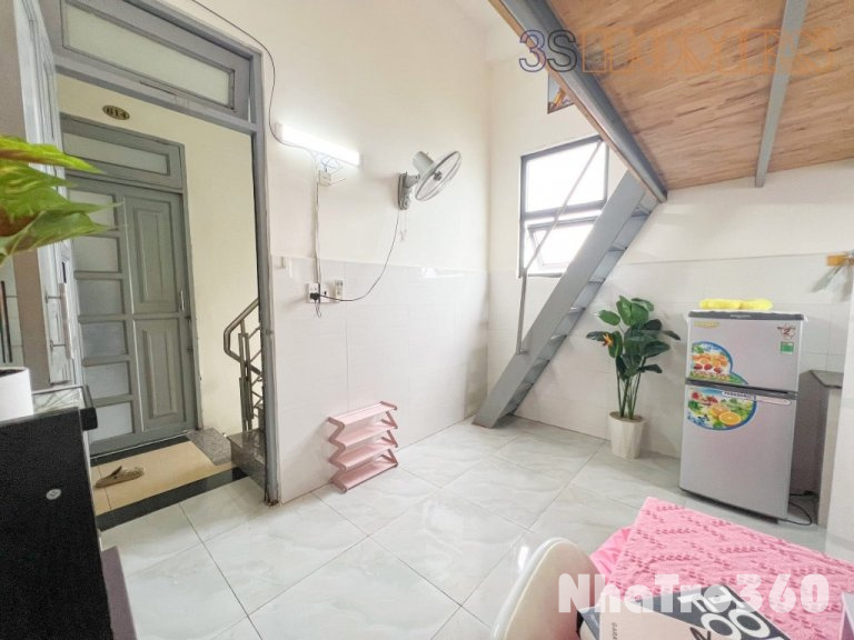 DUPLEX GÁC 1m8 CÓ CỬA SỔ TRỜI GIẢM GIÁ CỰC SỐC