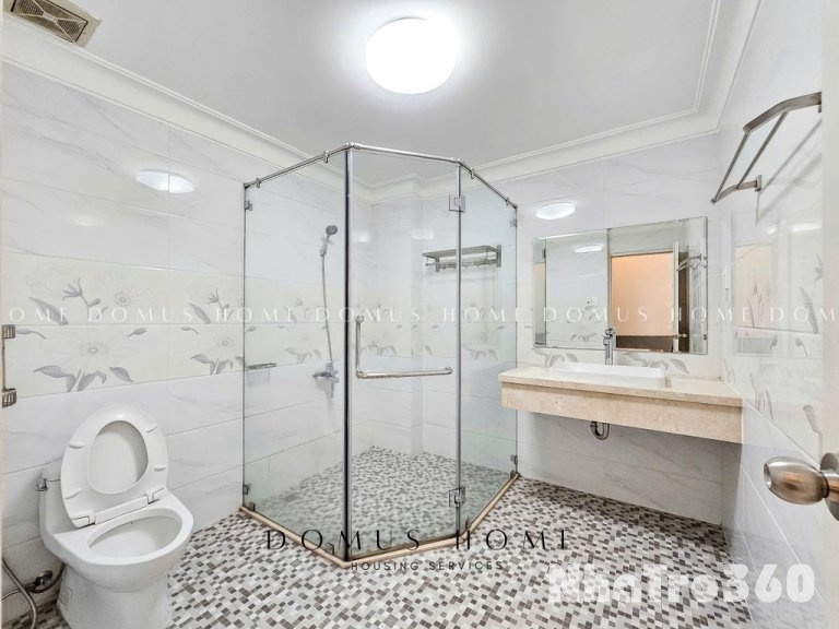 PHÒNG BAN CÔNG 40M2 QUẬN 4 GẦN CẦU ÔNG LÃNH