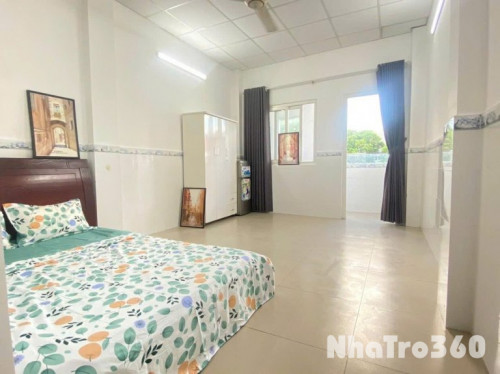 Cho thuê studio ban công tách bếp, gần Vạn Hạnh Mall, siêu thị Go, Đh Huflit, Đh Bách Khoa,...