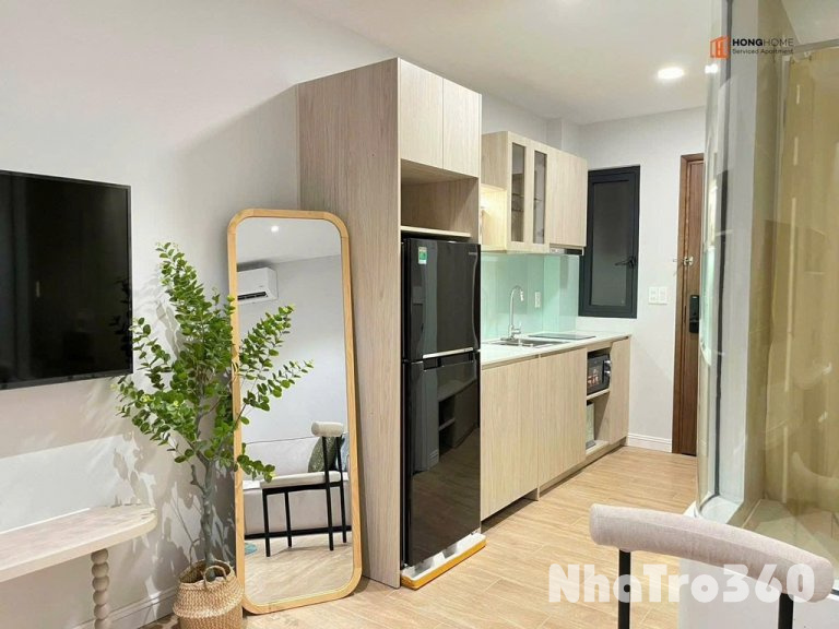 Cho thuê studio cửa sổ lớn thoáng mát gần sân bay