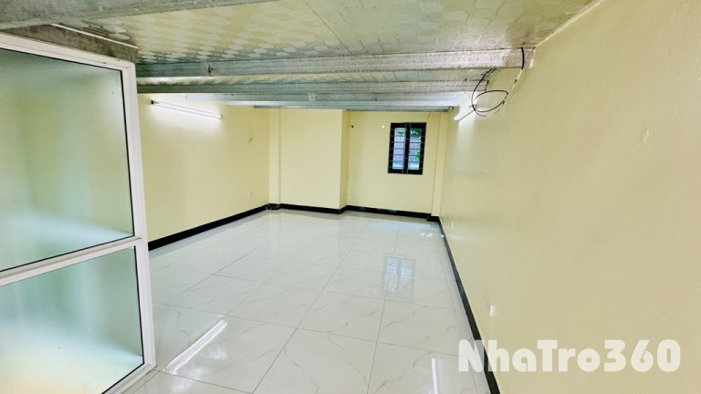 Cho thuê nhà ở 28m2 ở đường bờ sông sét