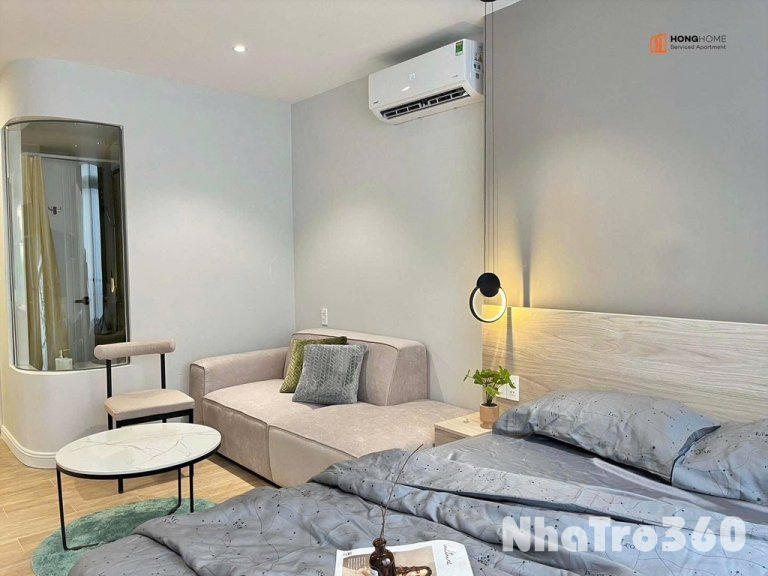 Cho thuê studio cửa sổ lớn thoáng mát gần sân bay