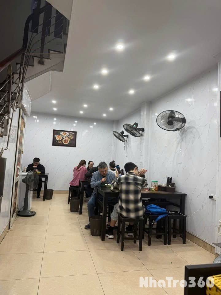 SANG NHƯỢNG CỬA HÀNG – VỊ TRÍ ĐẸP PHỐ NGUYỄN KHUYẾN, VĂN QUÁN