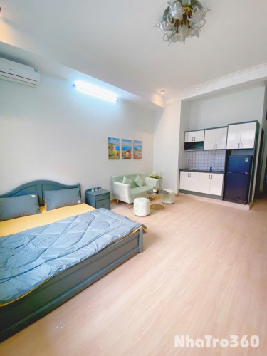 Căn hộ full nội thất gần CV Lê Văn Tám Quận 1