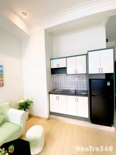 Căn hộ full nội thất gần CV Lê Văn Tám Quận 1
