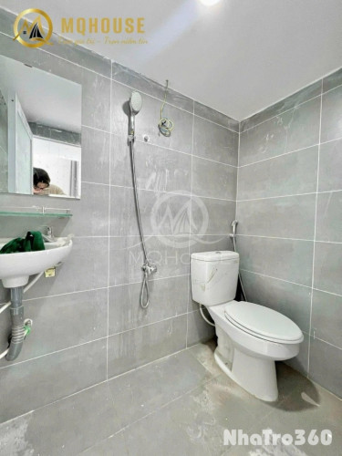 GÁC LỬNG BAN CÔNG BẾP NGAY VÒNG XOAY LĂNG CHA CẢ