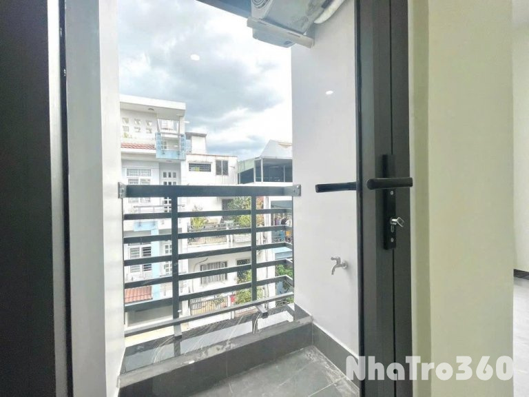 1pn ban công tách bếp máy giặt riêng 40m tân bình