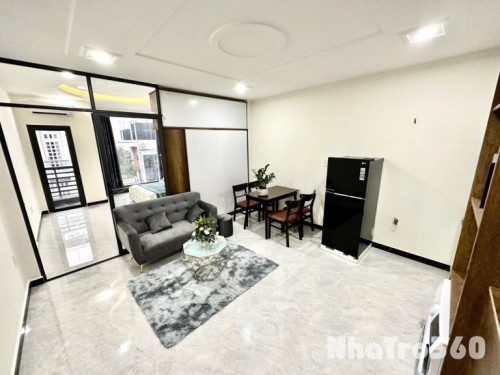 1pn ban công tách bếp máy giặt riêng 40m tân bình