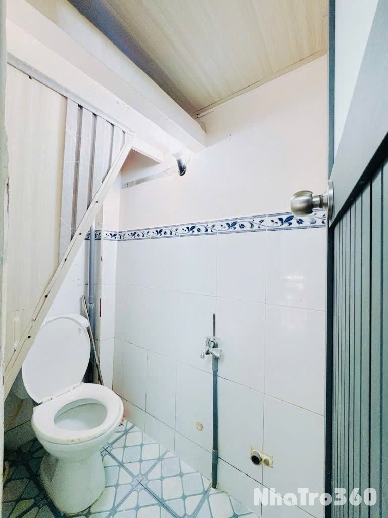 Nhà nhỏ cho thuê Q4 - Trung tâm thành phố