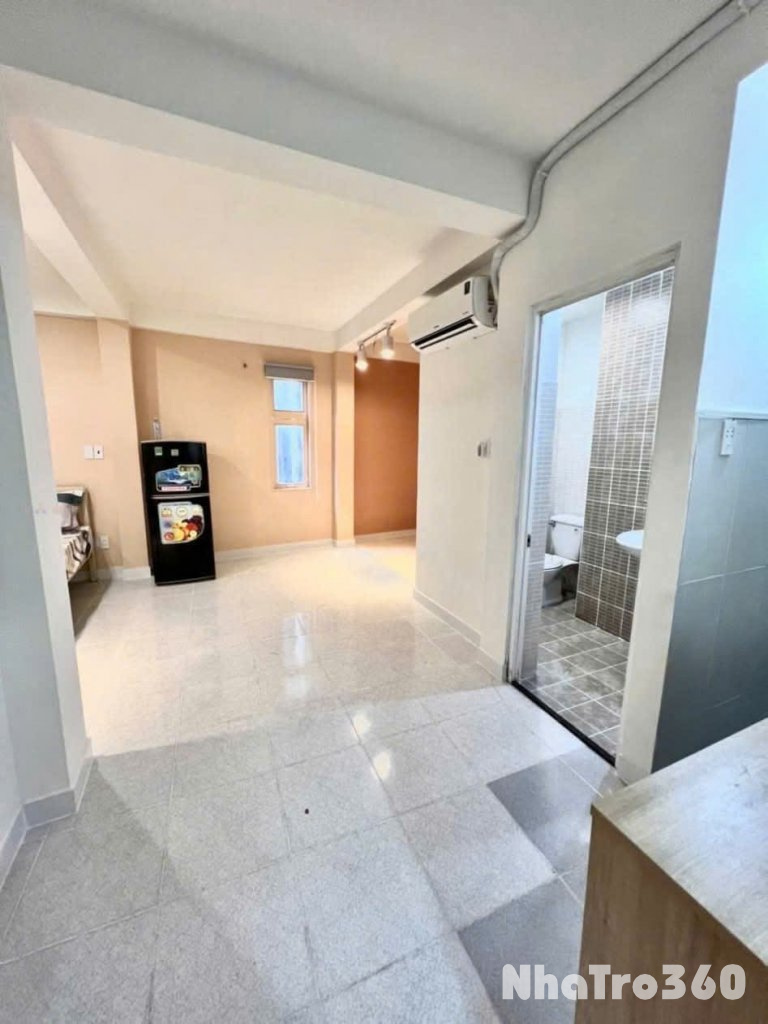 Cho thuê studio cửa sổ Q4, gần Đh Nguyễn Tất Thành, Đh Luật, cầu Khánh Hội, hầm Thủ Thiêm,...