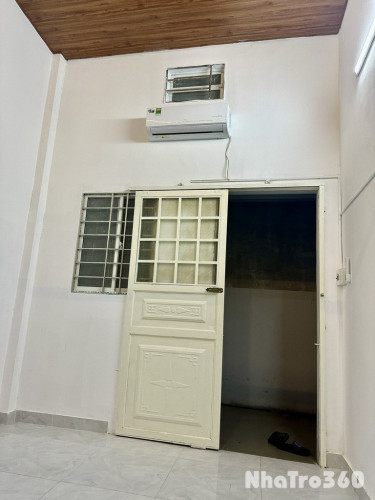 PHÒNG ĐẸP MỚI XÂY CÓ MÁY LẠNH ,GIỜ GIẤC TỰ DO