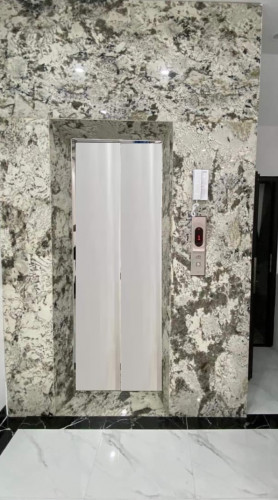 Cho thuê nhà hai cửa đi, Trúc Bạch, thang máy; vỉa hè 101m2* 4T- 31 Tr