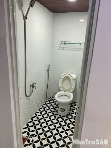 PHÒNG ĐẸP MỚI XÂY CÓ MÁY LẠNH ,GIỜ GIẤC TỰ DO