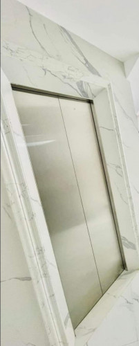 Nhà tôi cho thuê nhà hai cửa đi, mới, Lò Đúc, 105m2x 4T vỉa hè 35 Tr