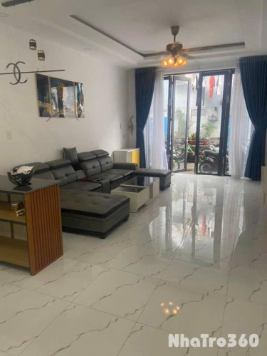 Cho thuê nguyên căn hẻm 135 phạm đăng giản