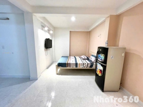 Cho thuê studio cửa sổ Q4, gần Đh Nguyễn Tất Thành, Đh Luật, cầu Khánh Hội, hầm Thủ Thiêm,...