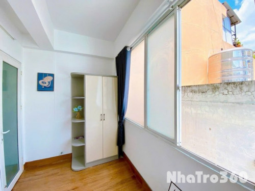 1PN tách bếp full nội thất Quận 10