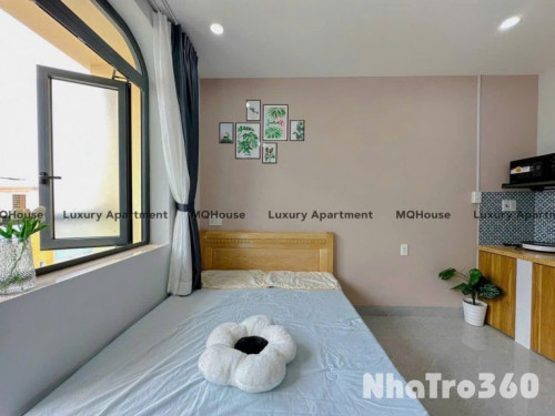 Cho thuê căn hộ ban công, Q10, đường CMT8, gần Vòng Xoay Dân Chủ, Toà Nhà Viettel, Chợ Hoà Hưng