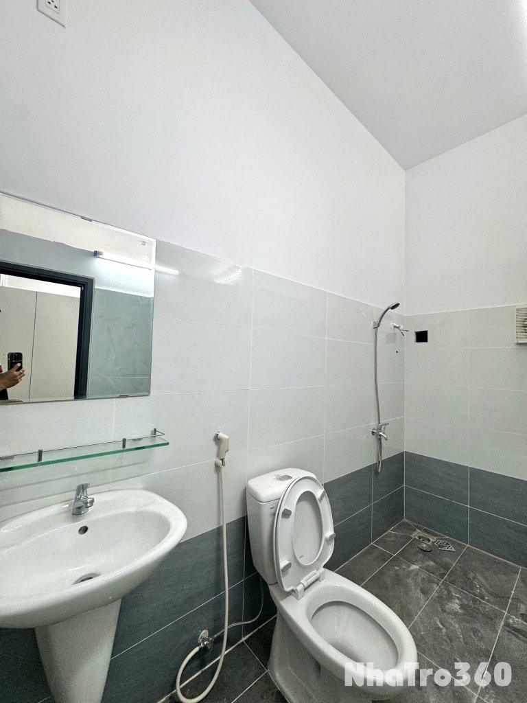 Cho thuê studio ban công thoáng Q8, ngay cầu chữ Y, cầu Nguyễn Văn Cừ, Parcmall, chợ Rạch Ông,...