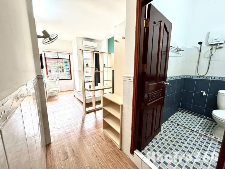 Cho thuê căn hộ Q10, đường Sư Vạn Hạnh, gần ĐH Y Khoa, Vạn Hạnh Mall, Việt Nam Quốc Tự