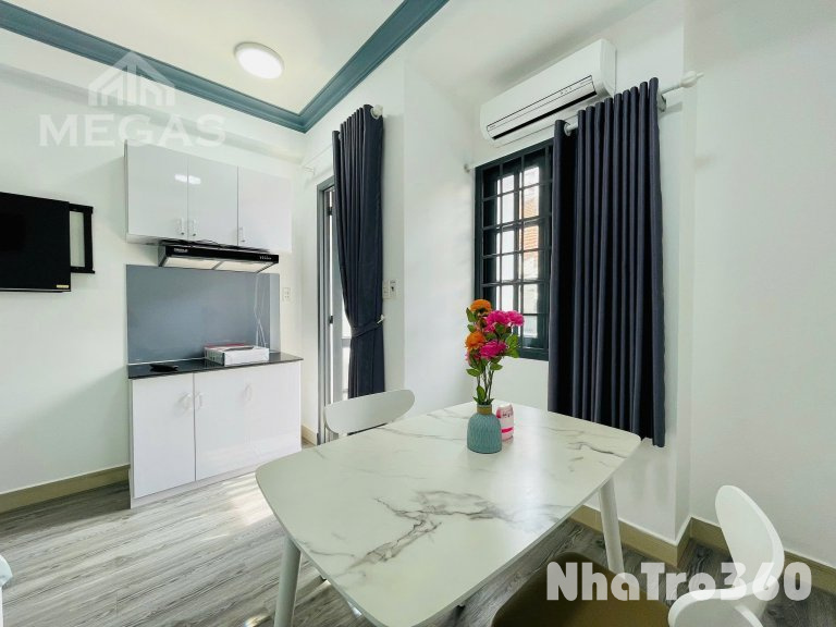 Cho thuê studio ban công Q1, gần chợ Bến Thành, nút giao Phù Đổng, công viên Tao Đàn, công viên 23/9, Bùi Viện,...