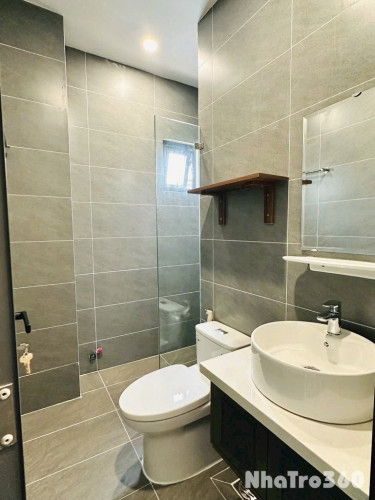 Căn hôn Full nội thất ban công quận 4,Nguyễn Khoái