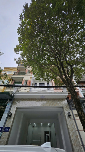 Cho thuê nhà ngõ 110 Trung Kính, DT 92m2 x 5 Tầng, Mặt tiền 4.2m, 9 phòng, Đường 12m, ô tô đỗ cửa.