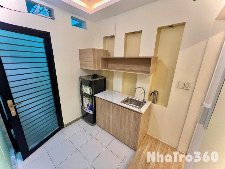 Cho thuê studio ban công tách bếp Q8, gần Parcmall, Đh Công nghệ SG, Cao đẳng Bách Khoa Nam SG, Central Premium,...