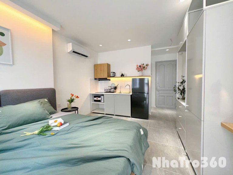 Studio ban công gần chợ Bến Thành, công viên 23/9, Bitexco, ngã sáu Phù Đổng,...