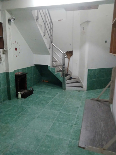 CHO THUÊ NHÀ NGUYÊN CĂN XÓM CHIẾU, Q.4 GIÁ 6 TRIỆU.