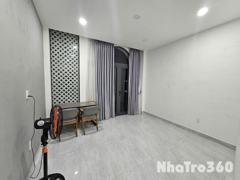 Cho thuê phòng trọ 25m2 kế bên Công viên phần mềm Quang Trung