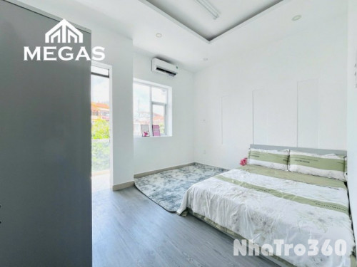 Full nội thất, cửa sổ, ban công, 1 pn, tách bếp