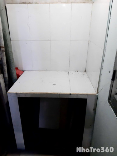 CHO THUÊ PHÒNG (TẦNG TRỆT) NGUYỄN KHOÁI, P. 1, Q. 4 GIÁ 3 TRIỆU 500