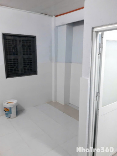 CHO THUÊ PHÒNG (TẦNG TRỆT) NGUYỄN KHOÁI, P. 1, Q. 4 GIÁ 3 TRIỆU 500